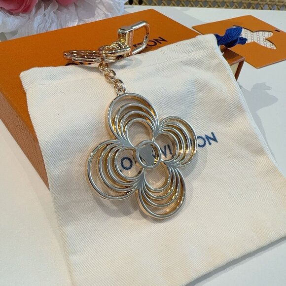 Louis Vuitton Gold-Tone Flower Keychain/Bag Charm w/ Original Packaging - Picture 2 of 6